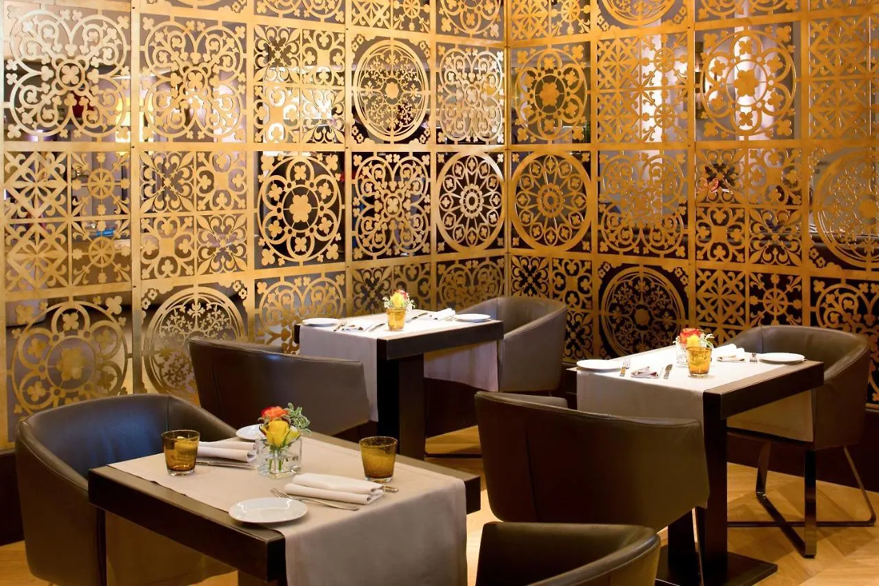 Starhotels Michelangelo Florence 4*,