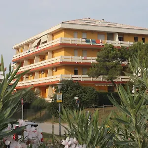 condominio-carina.hotelinveneto.com/